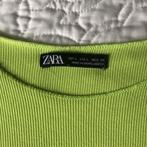 Zara Ribbed Crop Top Size Lg. Gorgeous Colour for Summer. Excellent Condition.